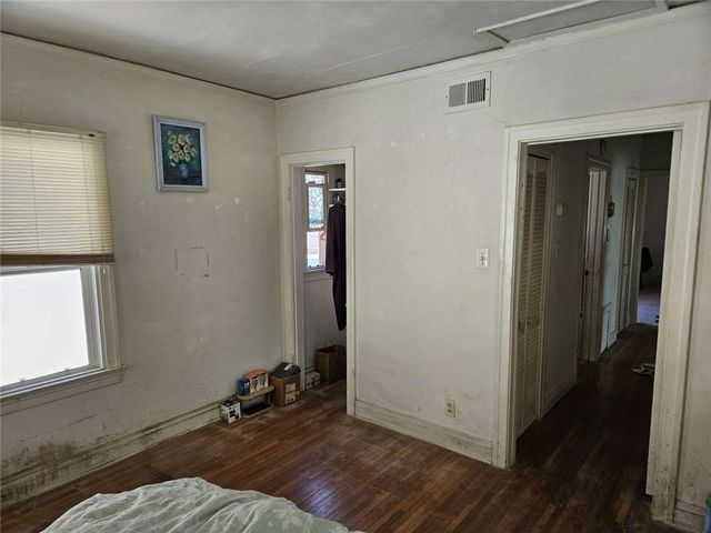 2642 Manning Avenue, Los Angeles, CA 90064