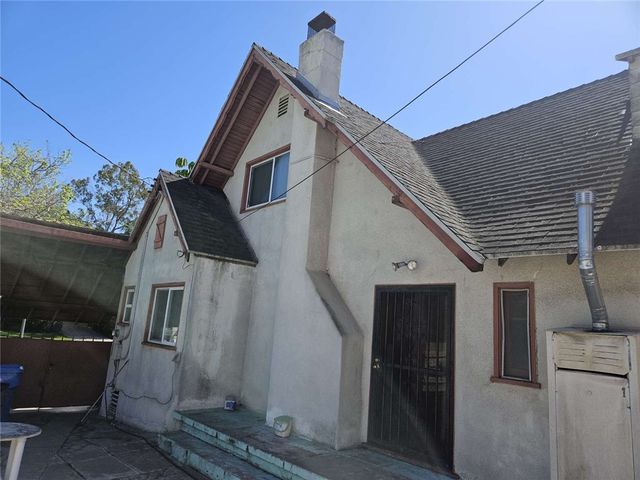 2642 Manning Avenue, Los Angeles, CA 90064