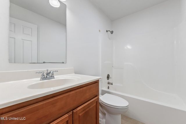 10555 Pak Cove, Biloxi, MS 39532