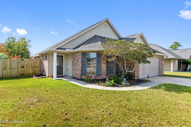 10555 Pak Cove, Biloxi, MS 39532