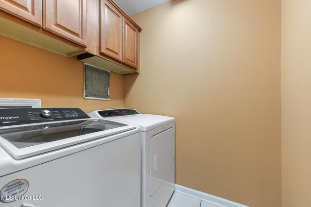 10555 Pak Cove, Biloxi, MS 39532