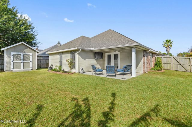 10555 Pak Cove, Biloxi, MS 39532
