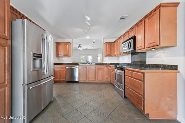 10555 Pak Cove, Biloxi, MS 39532