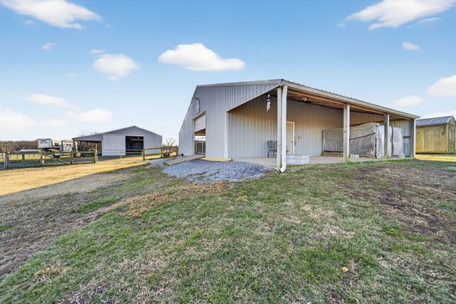 307 Martin Chapel Rd, Portland, TN 37148