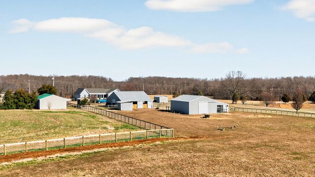 307 Martin Chapel Rd, Portland, TN 37148