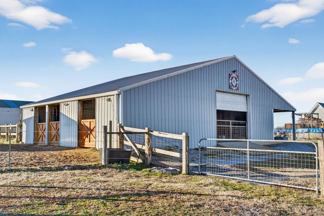 307 Martin Chapel Rd, Portland, TN 37148