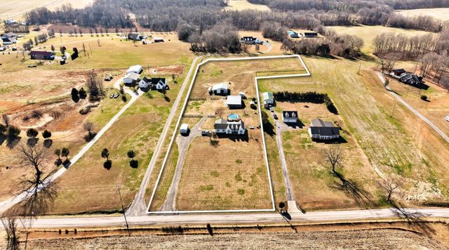 307 Martin Chapel Rd, Portland, TN 37148