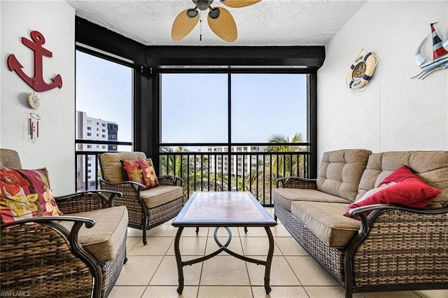 4265 Bay Beach LN 522, Fort Myers Beach, FL 33931