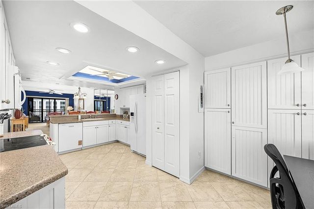 4265 Bay Beach LN 522, Fort Myers Beach, FL 33931