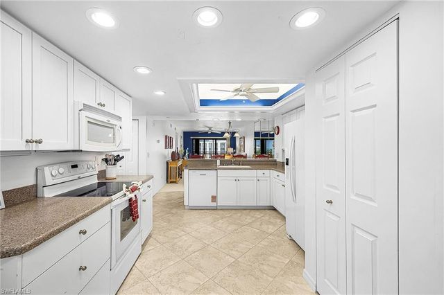 4265 Bay Beach LN 522, Fort Myers Beach, FL 33931