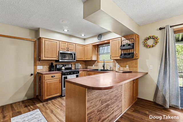 1750 Jason Court, Jenison, MI 49428