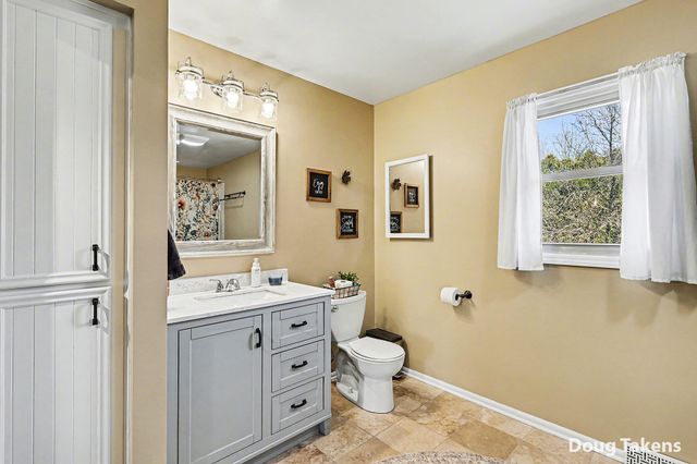 1750 Jason Court, Jenison, MI 49428