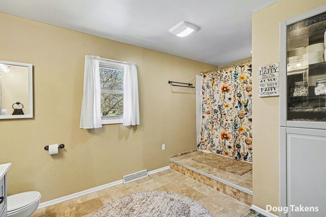 1750 Jason Court, Jenison, MI 49428