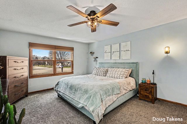 1750 Jason Court, Jenison, MI 49428
