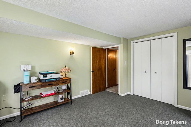 1750 Jason Court, Jenison, MI 49428