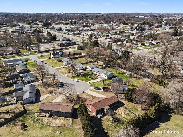 1750 Jason Court, Jenison, MI 49428