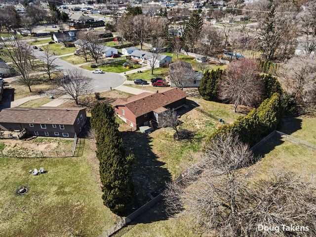 1750 Jason Court, Jenison, MI 49428