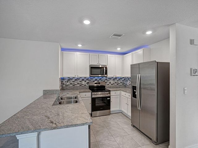 5586 LOGAN CAVE AVENUE, Wimauma, FL 33598