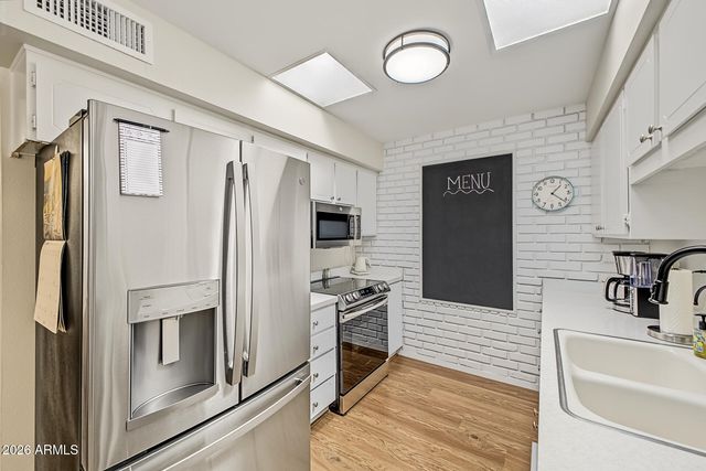 9907 W HAWTHORN Drive, Sun City, AZ 85351