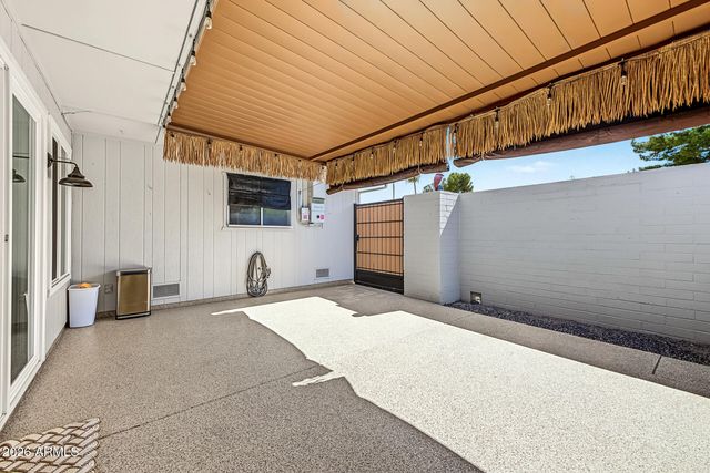 9907 W HAWTHORN Drive, Sun City, AZ 85351