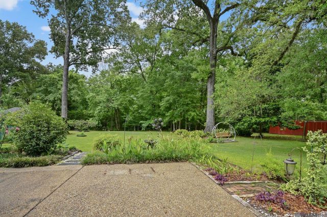 18401 Belle Grove Rd, Prairieville, LA 70769