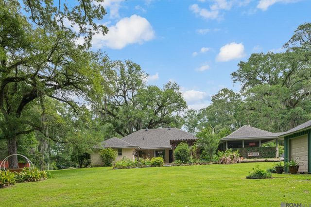 18401 Belle Grove Rd, Prairieville, LA 70769