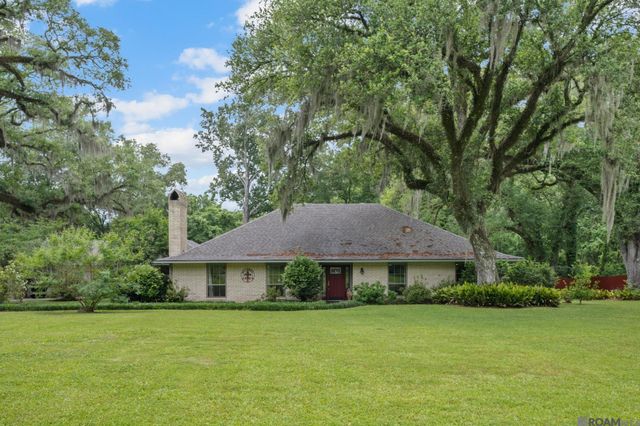18401 Belle Grove Rd, Prairieville, LA 70769