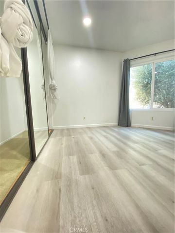18645 Hatteras 278, Tarzana, CA 91356
