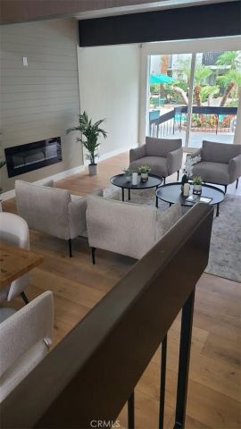18645 Hatteras 278, Tarzana, CA 91356