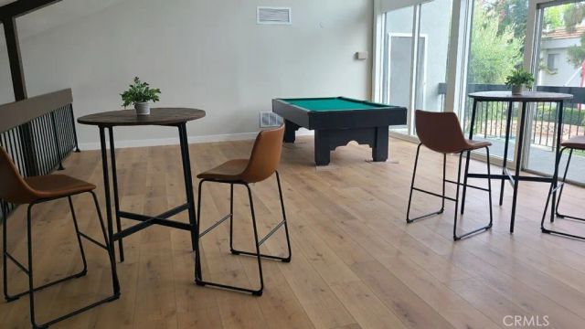 18645 Hatteras 278, Tarzana, CA 91356