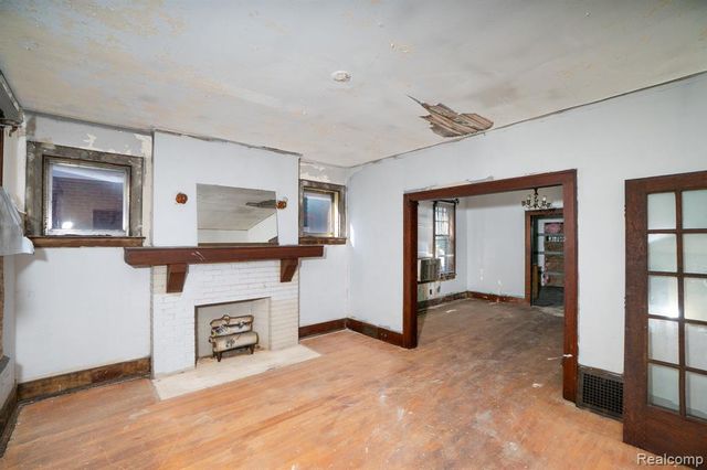 612 Lakewood Street, Detroit, MI 48215