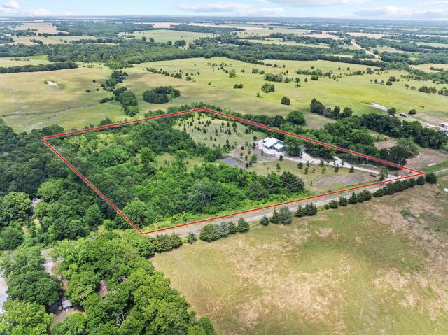 516 County Road 27450, Honey Grove, TX 75446