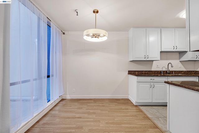 771 Kingston Ave 104, Oakland, CA 94611