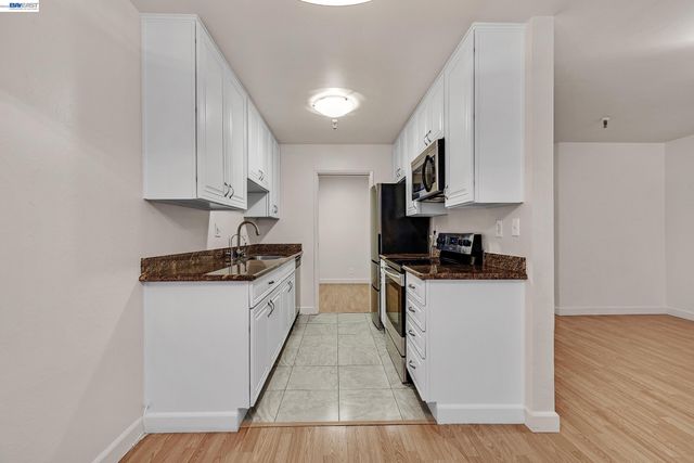 771 Kingston Ave 104, Oakland, CA 94611