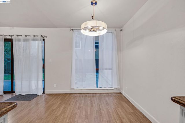 771 Kingston Ave 104, Oakland, CA 94611