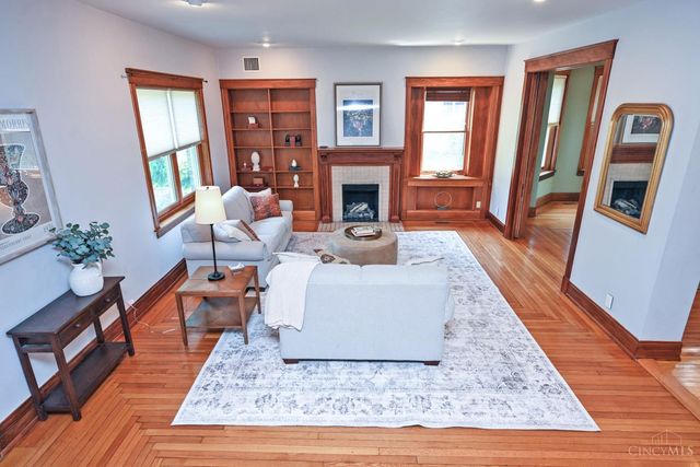 3321 Morrison Avenue, Cincinnati, OH 45220