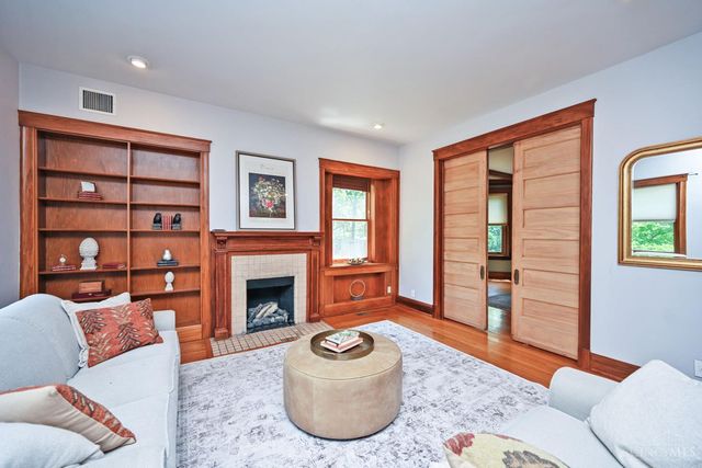 3321 Morrison Avenue, Cincinnati, OH 45220