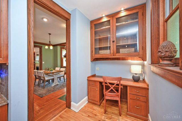 3321 Morrison Avenue, Cincinnati, OH 45220