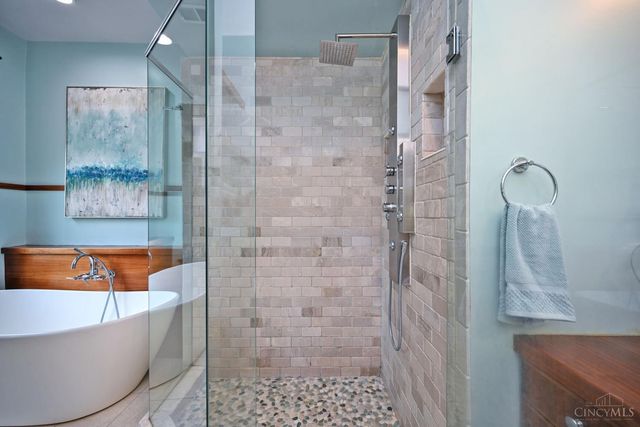 3321 Morrison Avenue, Cincinnati, OH 45220