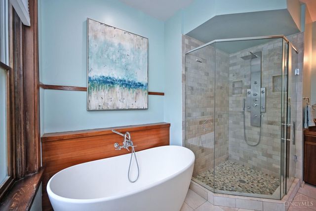 3321 Morrison Avenue, Cincinnati, OH 45220