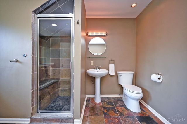 3321 Morrison Avenue, Cincinnati, OH 45220