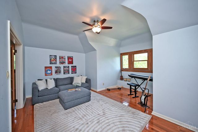 3321 Morrison Avenue, Cincinnati, OH 45220