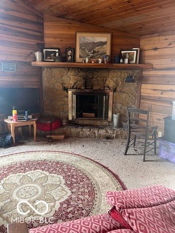 1161 Hornettown Road, Morgantown, IN 46160