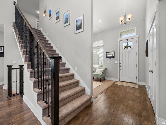 83 N SUNSET DR, Vineyard, UT 84059