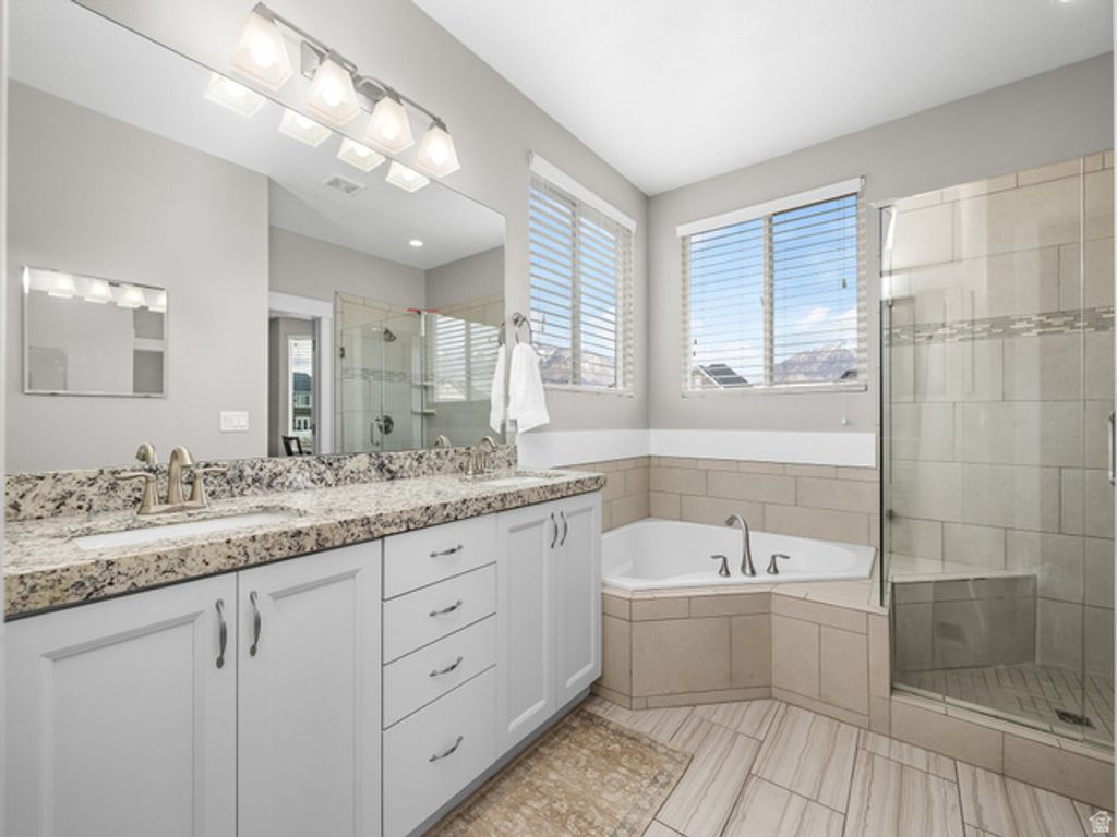 Image 22 of property listing at 83 N SUNSET DR, Vineyard, UT 84059