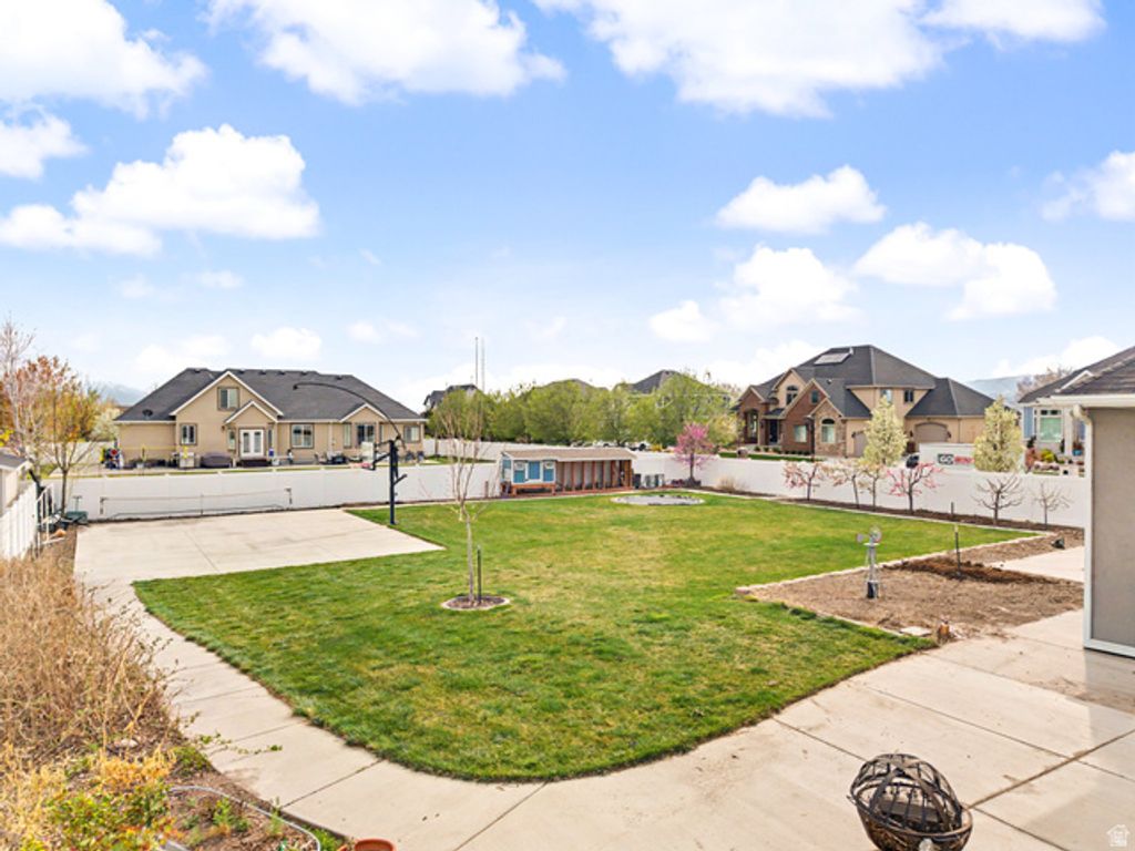 Image 37 of property listing at 83 N SUNSET DR, Vineyard, UT 84059