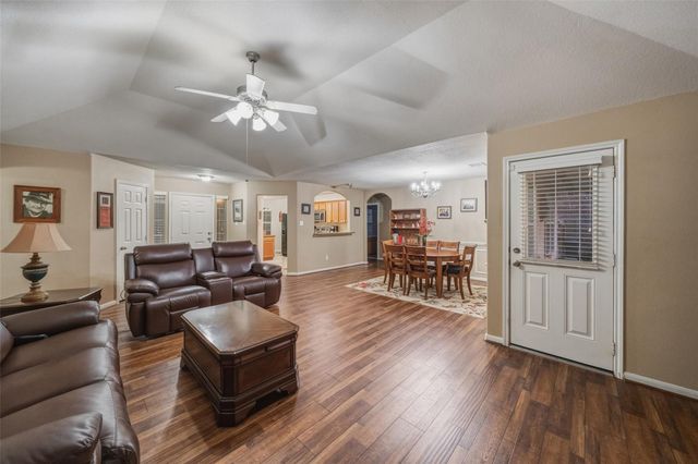 12619 Hackberry Drive, Willis, TX 77318