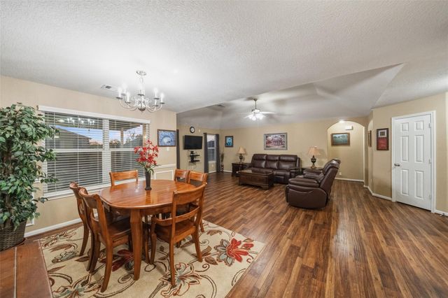 12619 Hackberry Drive, Willis, TX 77318