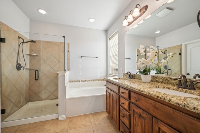 520 Eastland Drive, Lewisville, TX 75056