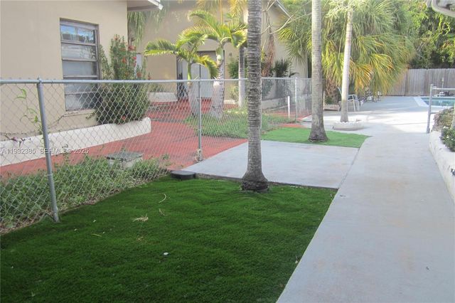 2019 Fletcher St 2, Hollywood, FL 33020